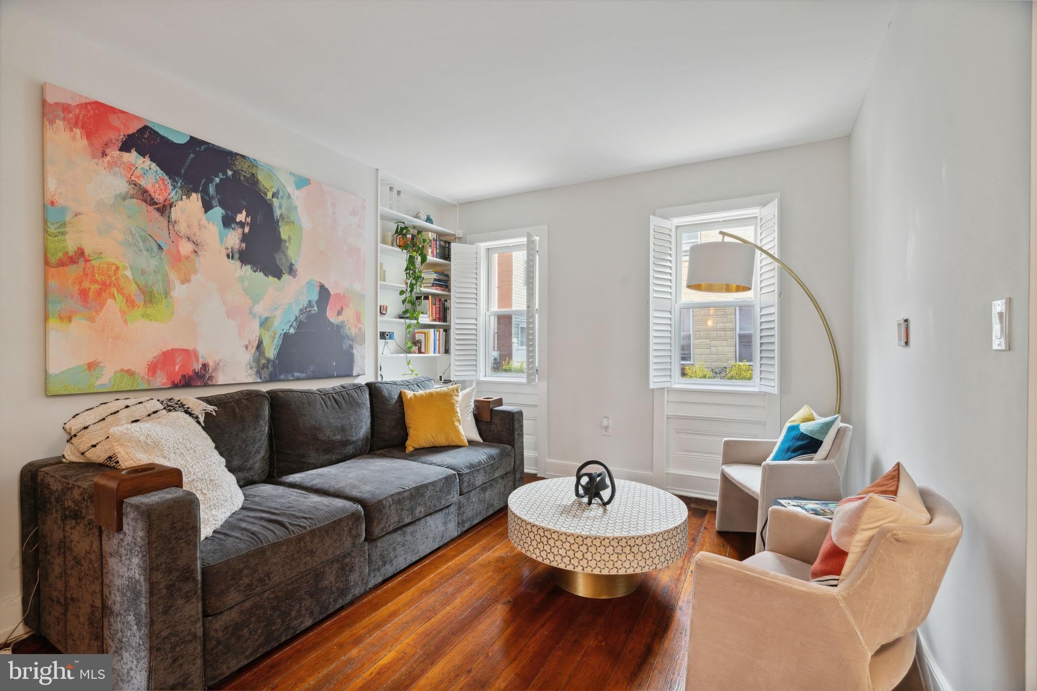 1911 PEMBERTON Street – photo 3