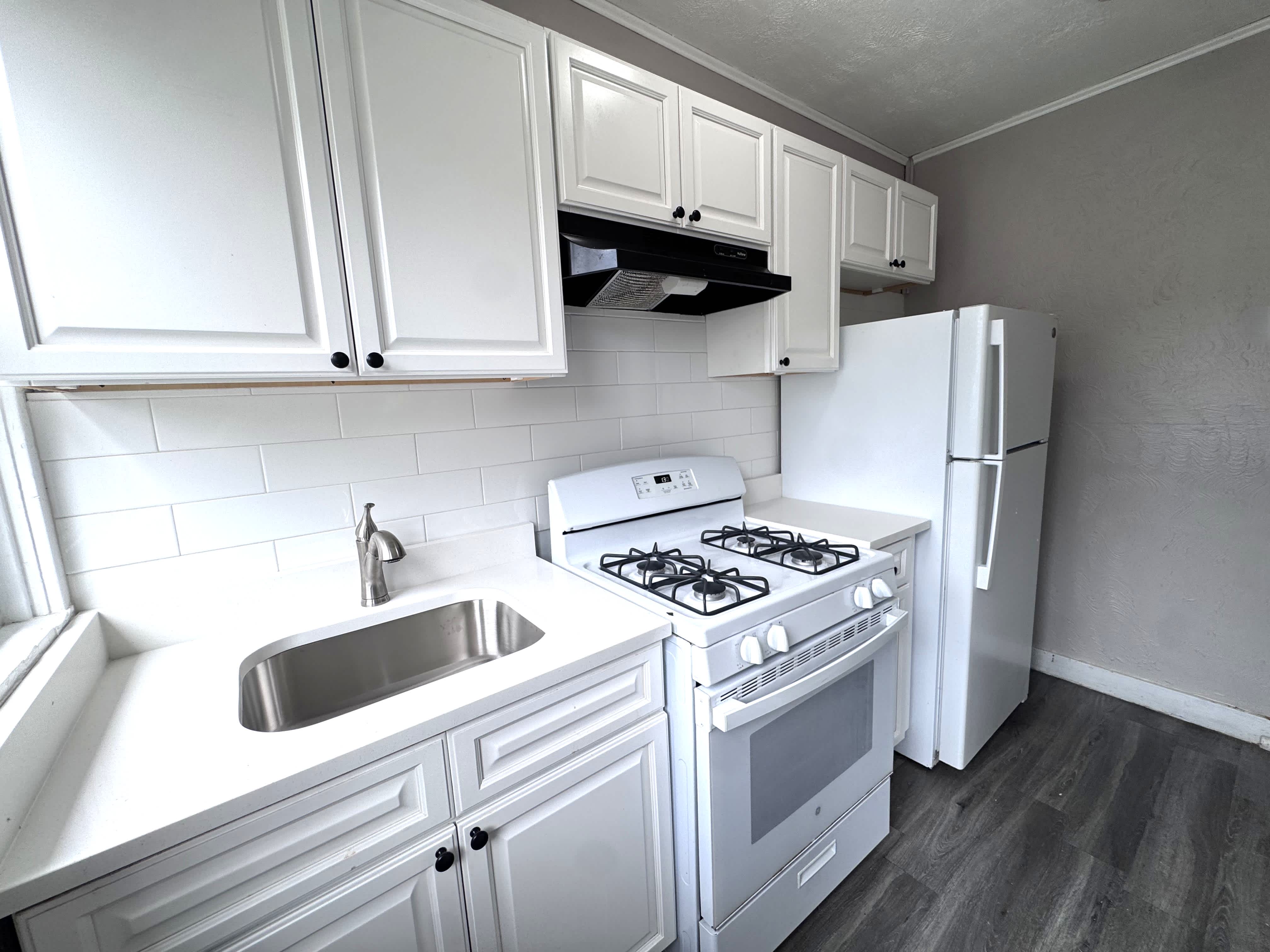 50 Glendale Ave – photo 2