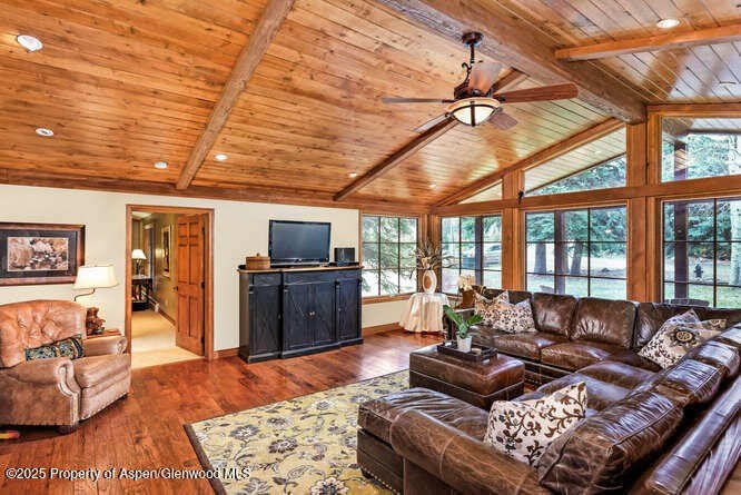 1280 Snowbunny Lane – photo 3