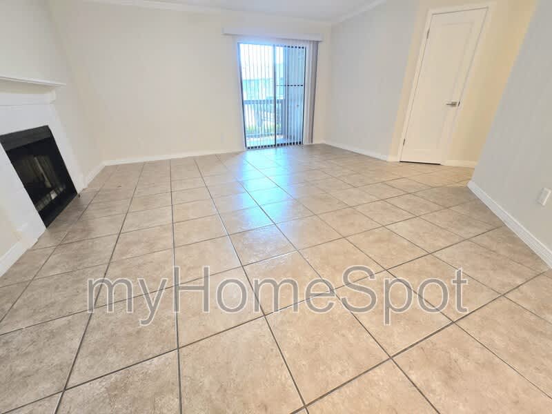 7225 W Fairfield Dr – photo 4