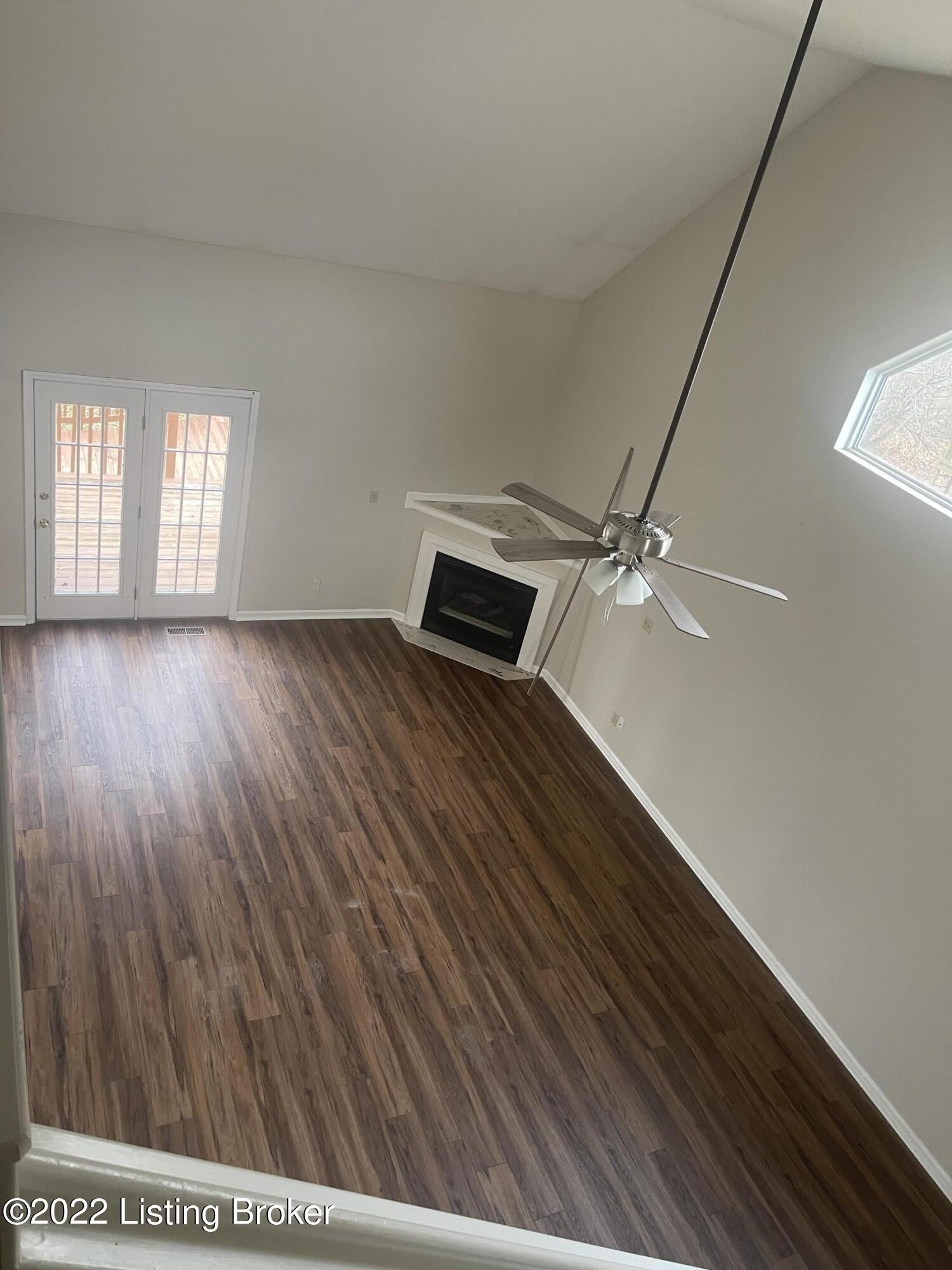 6300 Camden Ct – photo 4