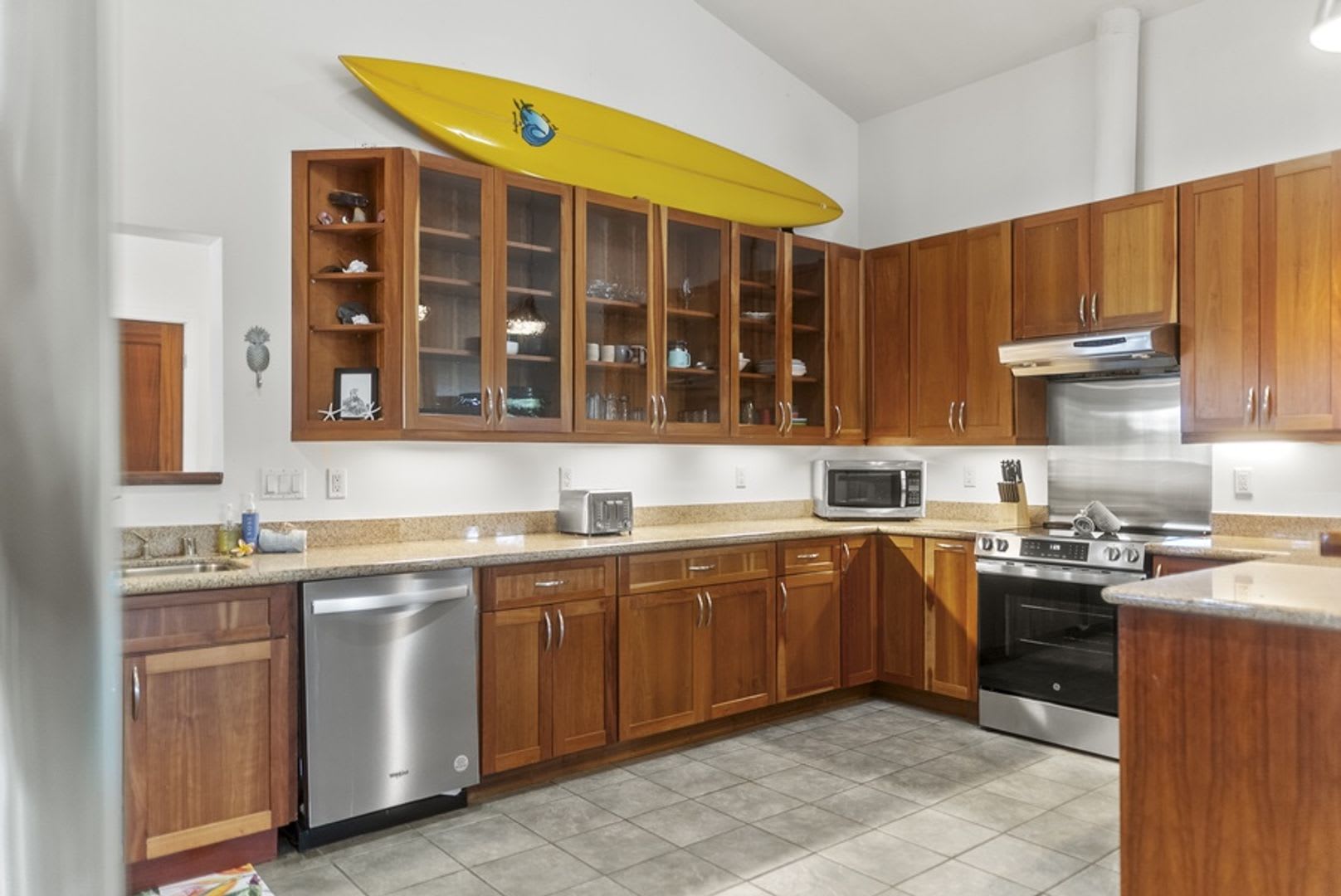 North Shore Tropical Hale – photo 4