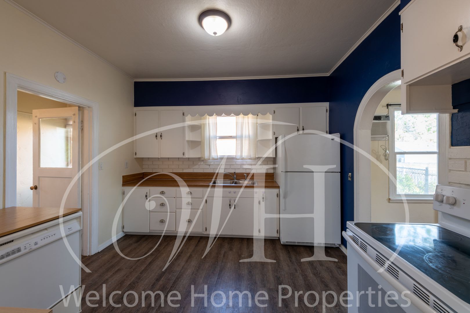 Charming Walla Walla Home with Gas Fireplace, Backyard Patio, and Off-Street Parking! – photo 4