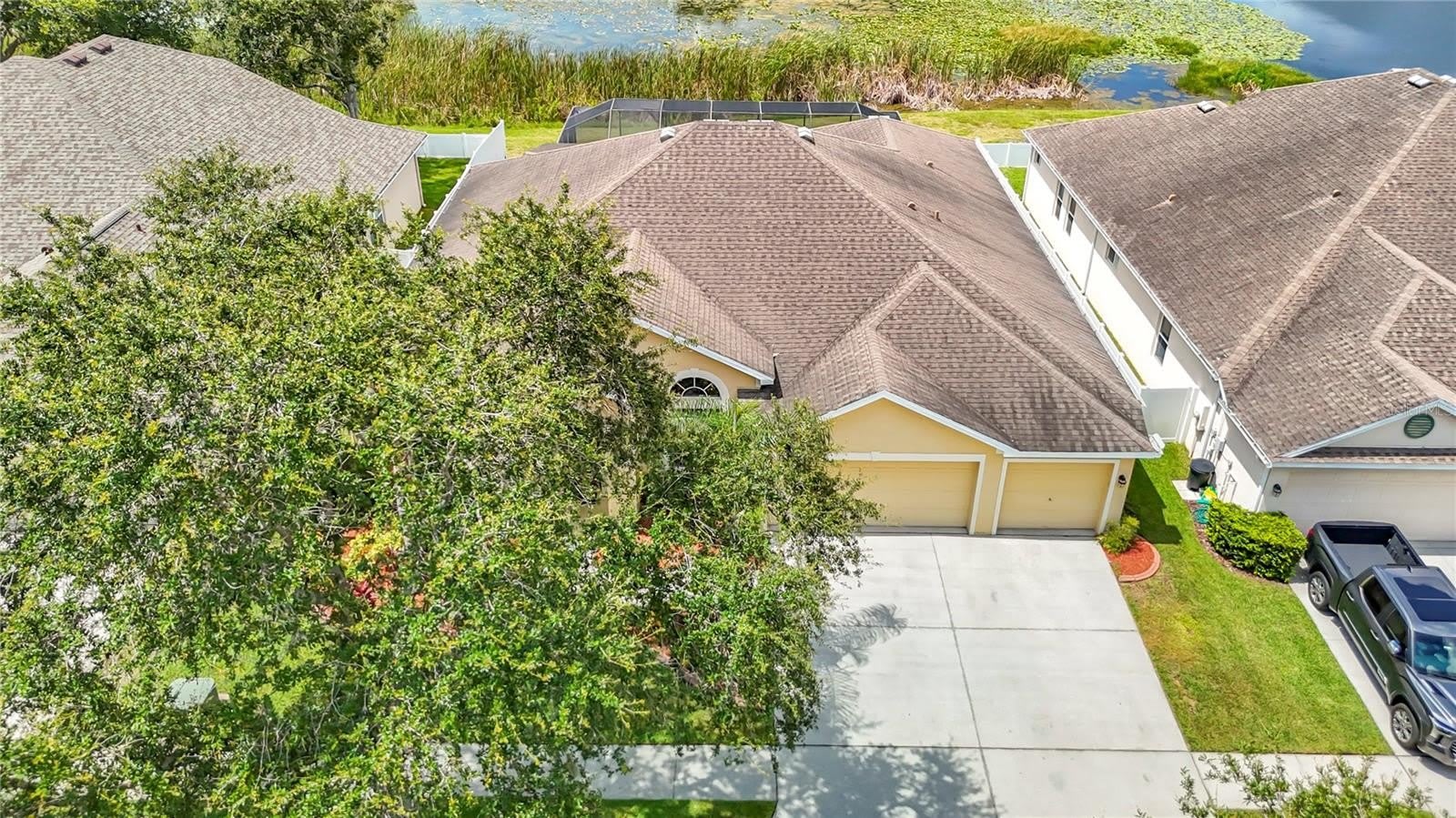 8511 NORTHTON GROVES Boulevard – photo 3