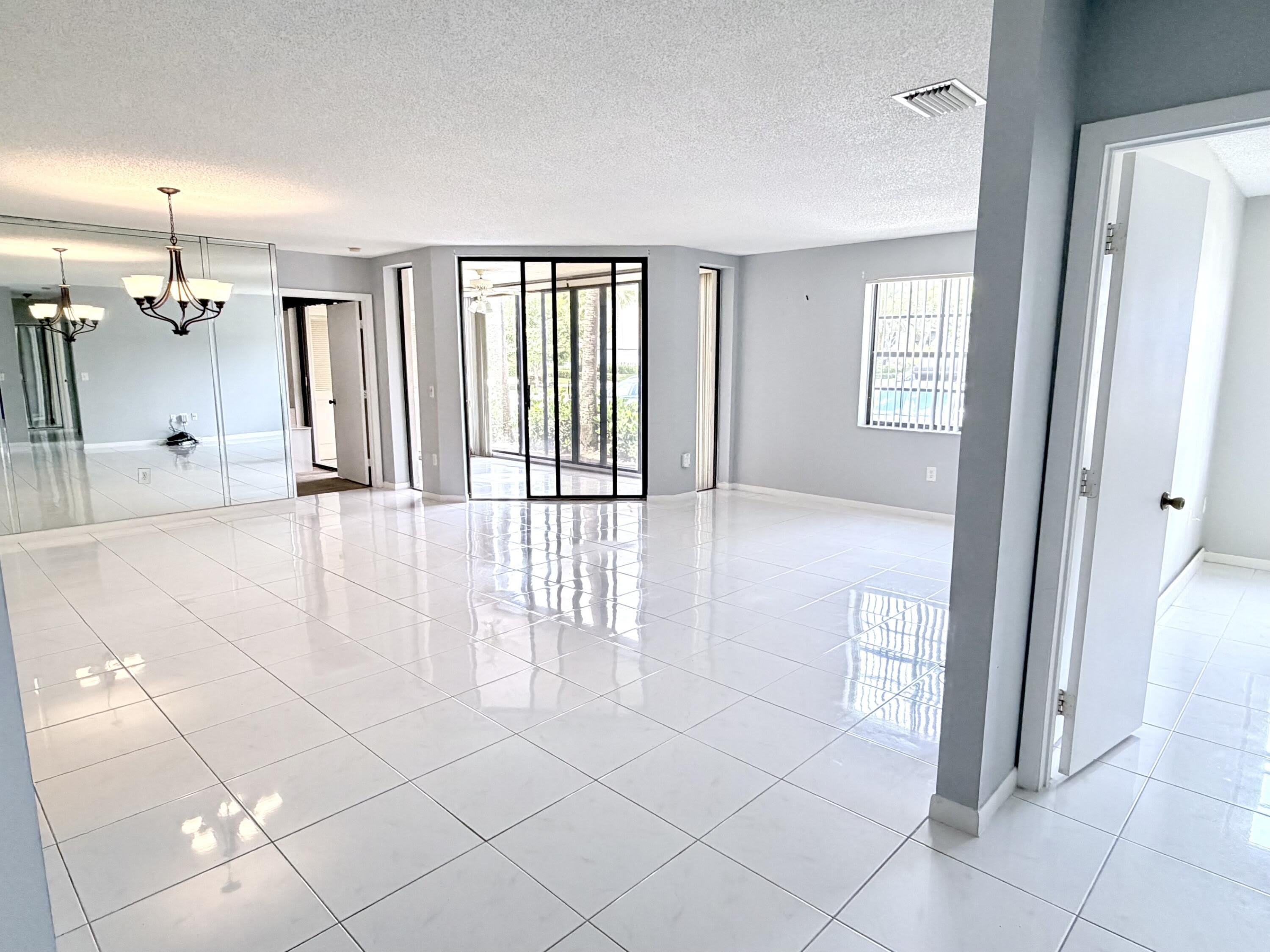 5136 FLORIA Drive – photo 4
