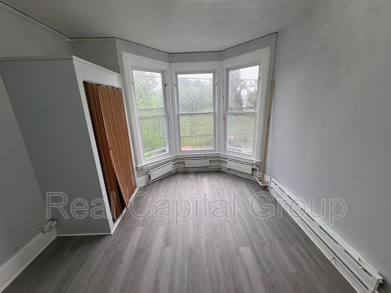 184 Quail St – photo 2