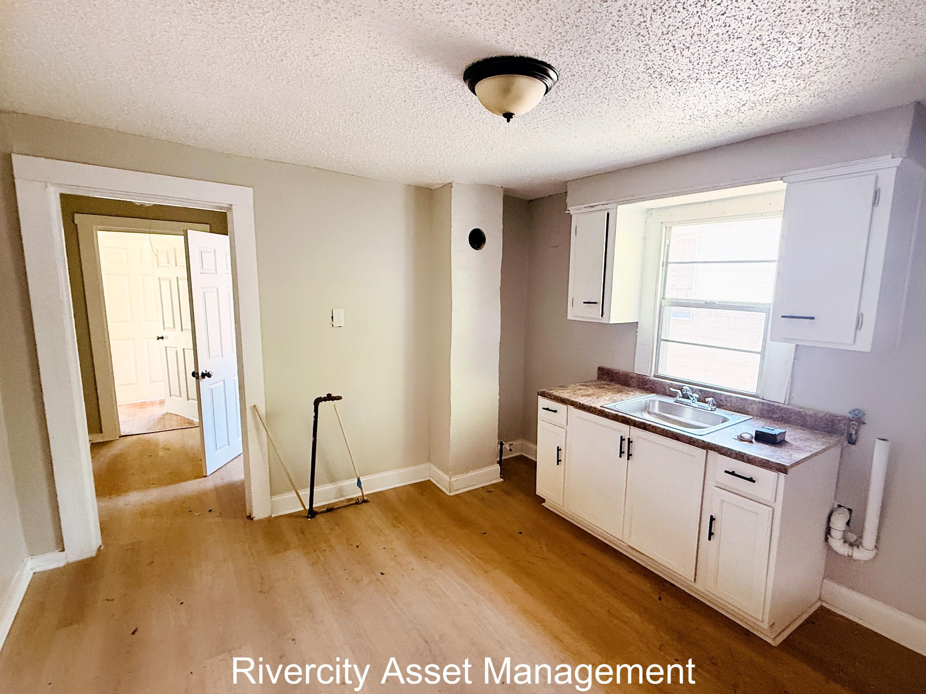 2133 Eldridge Avenue – photo 5