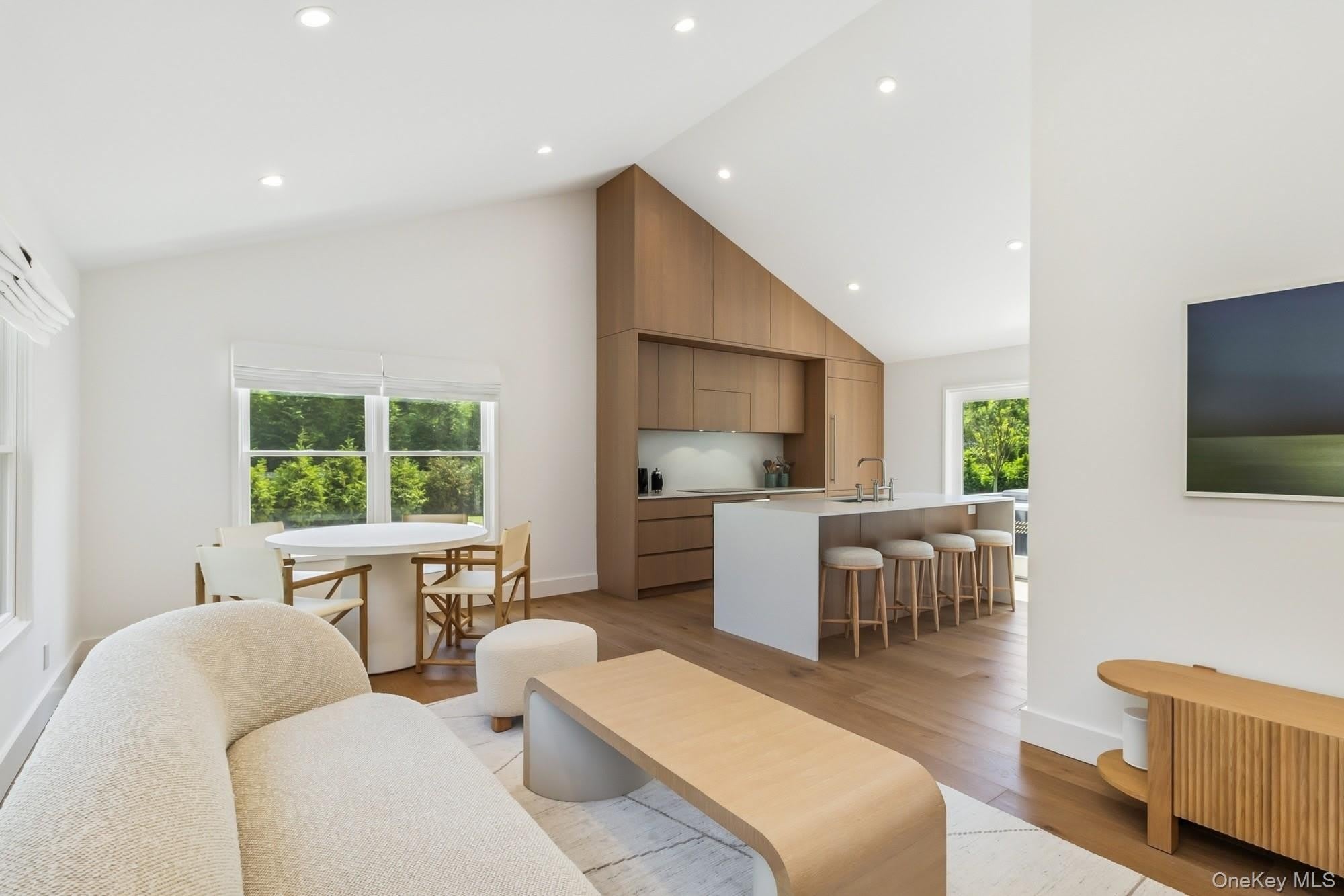 96 Town Lane – photo 3
