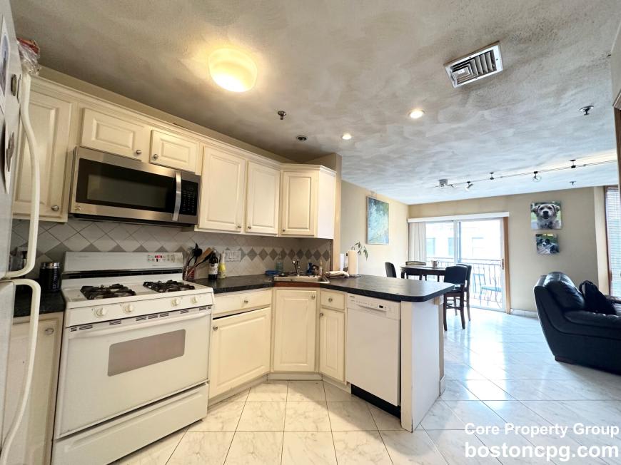 237 Hanover – photo 3
