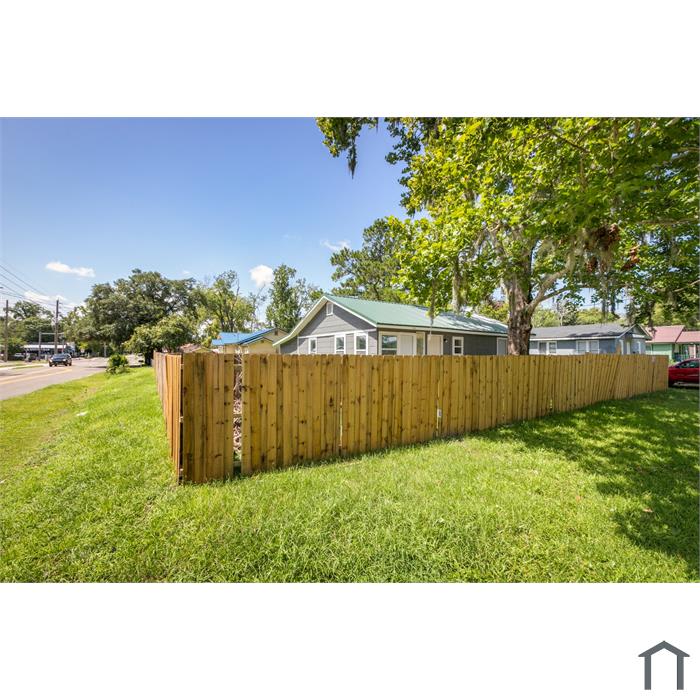 260 Vernis Ave – photo 3