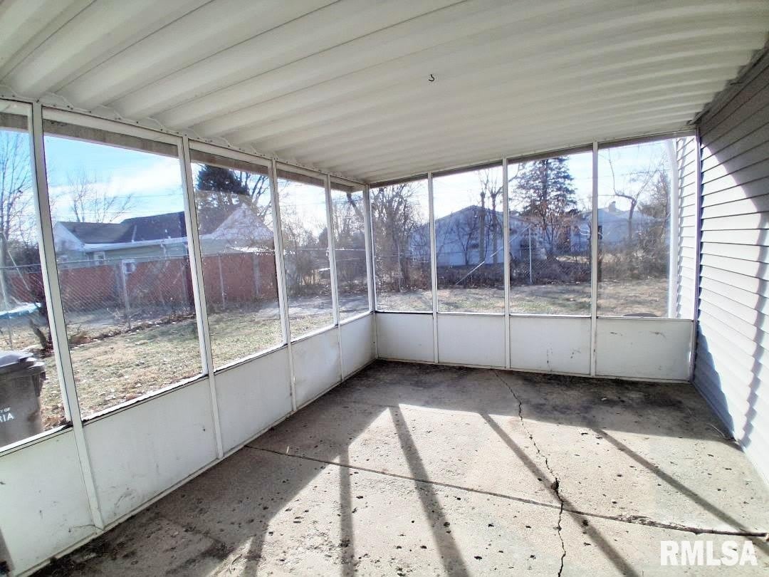 2022 W RICHWOODS Boulevard – photo 5