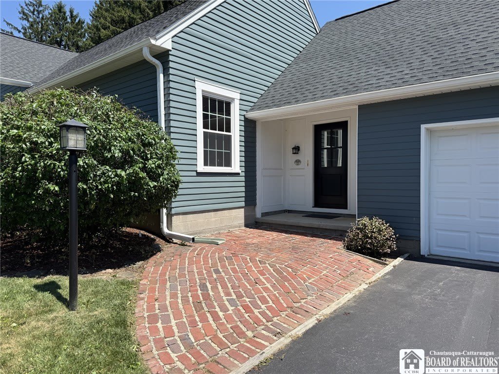 47 Bentley Avenue – photo 3