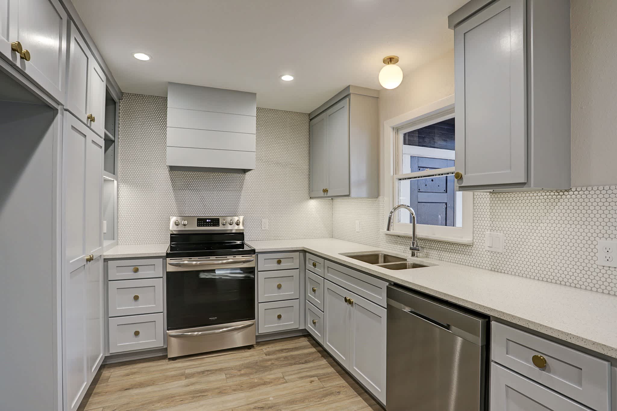 802 East Stone Street – photo 5