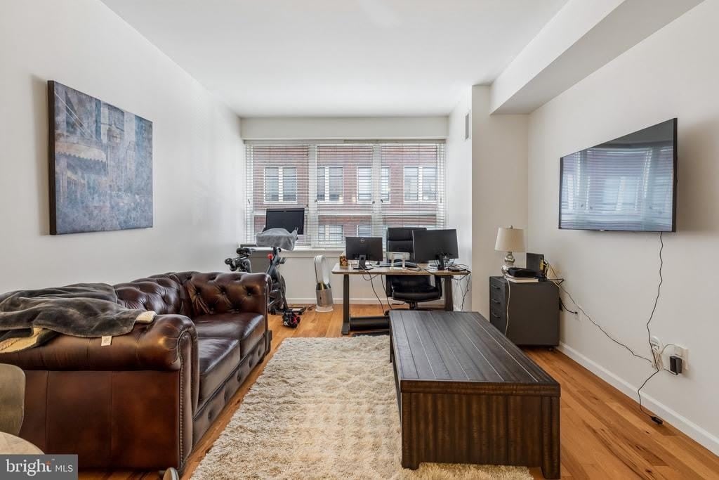 1425 LOCUST STREET – photo 2