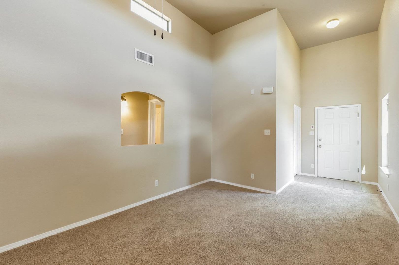 East El Paso 3 bed Refrig A/C next to Park! – photo 4