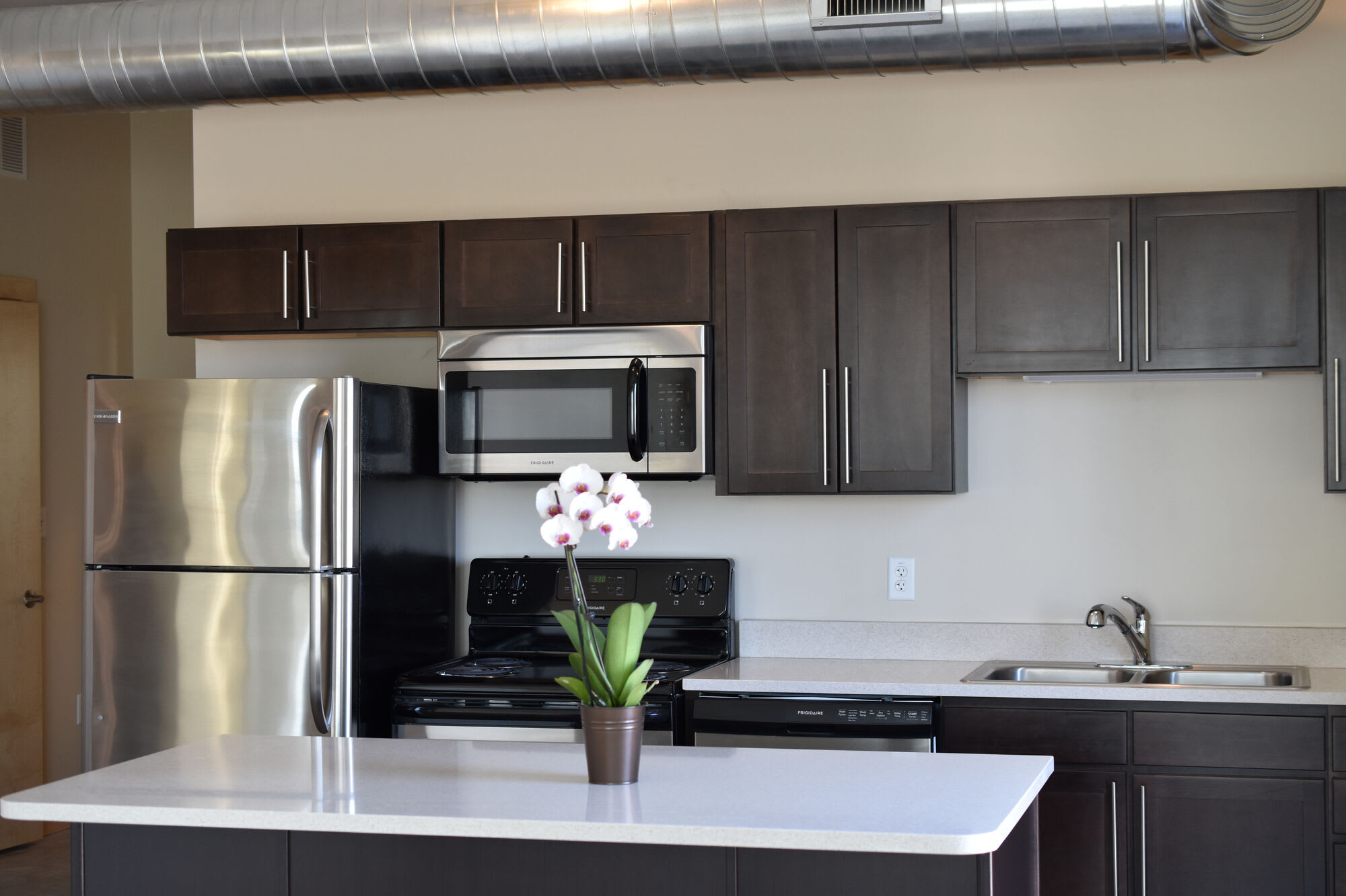 501 Brady – photo 2