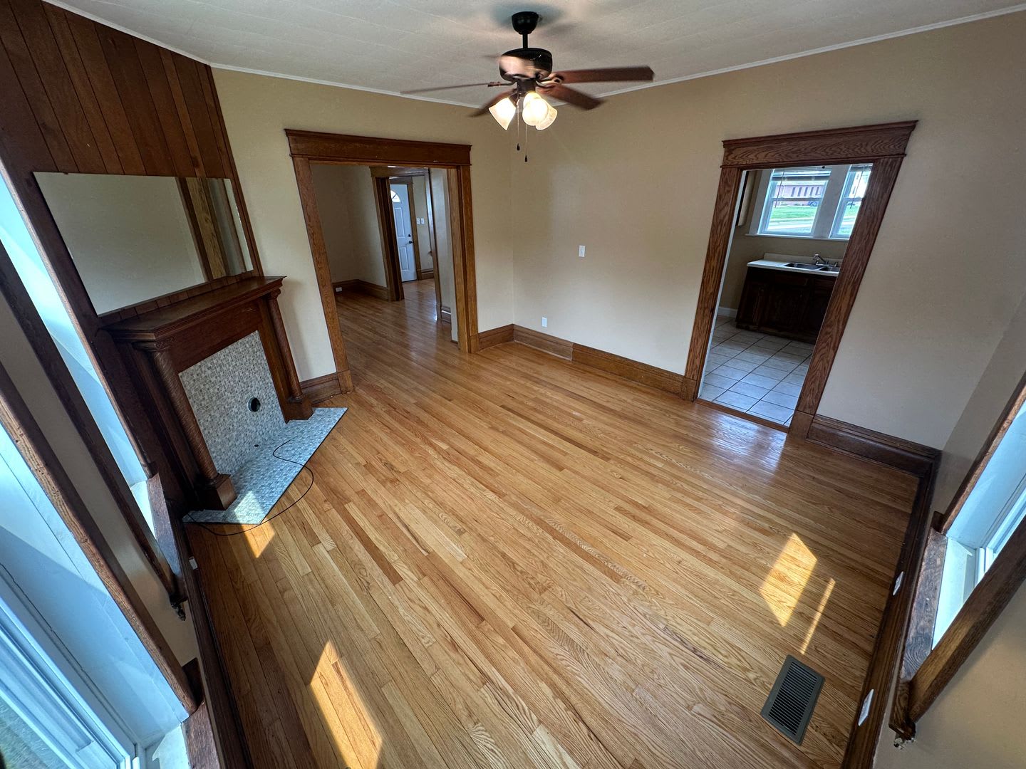 Convenient Location!!! – photo 5