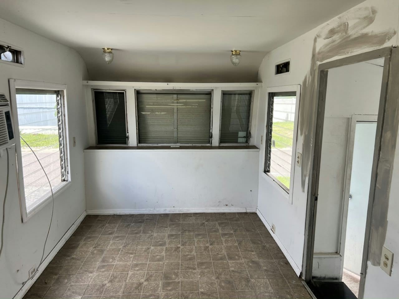 147 Southland Court – photo 2