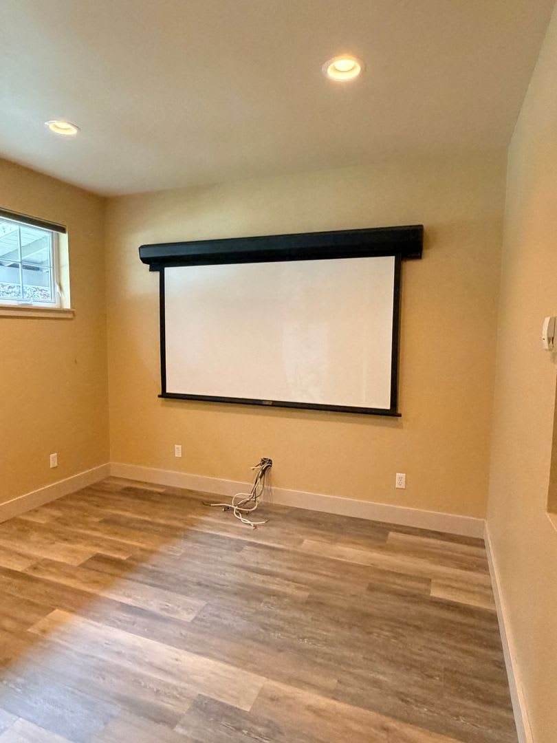Beautiful West Side Townhome- Ready for Move In – photo 1