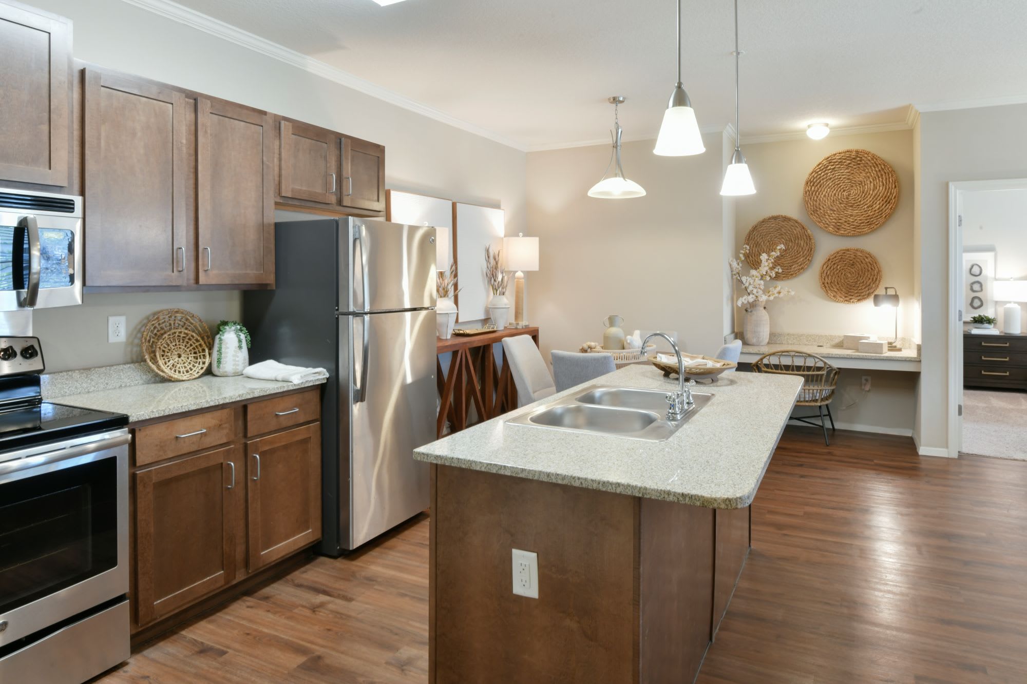 Hall Creek At Arlington Apartment – photo 4