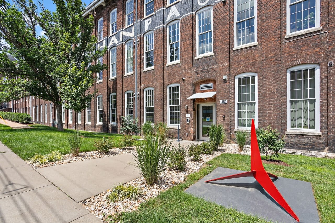 1350 Rosa L Parks Blvd # FG45RH – photo 2