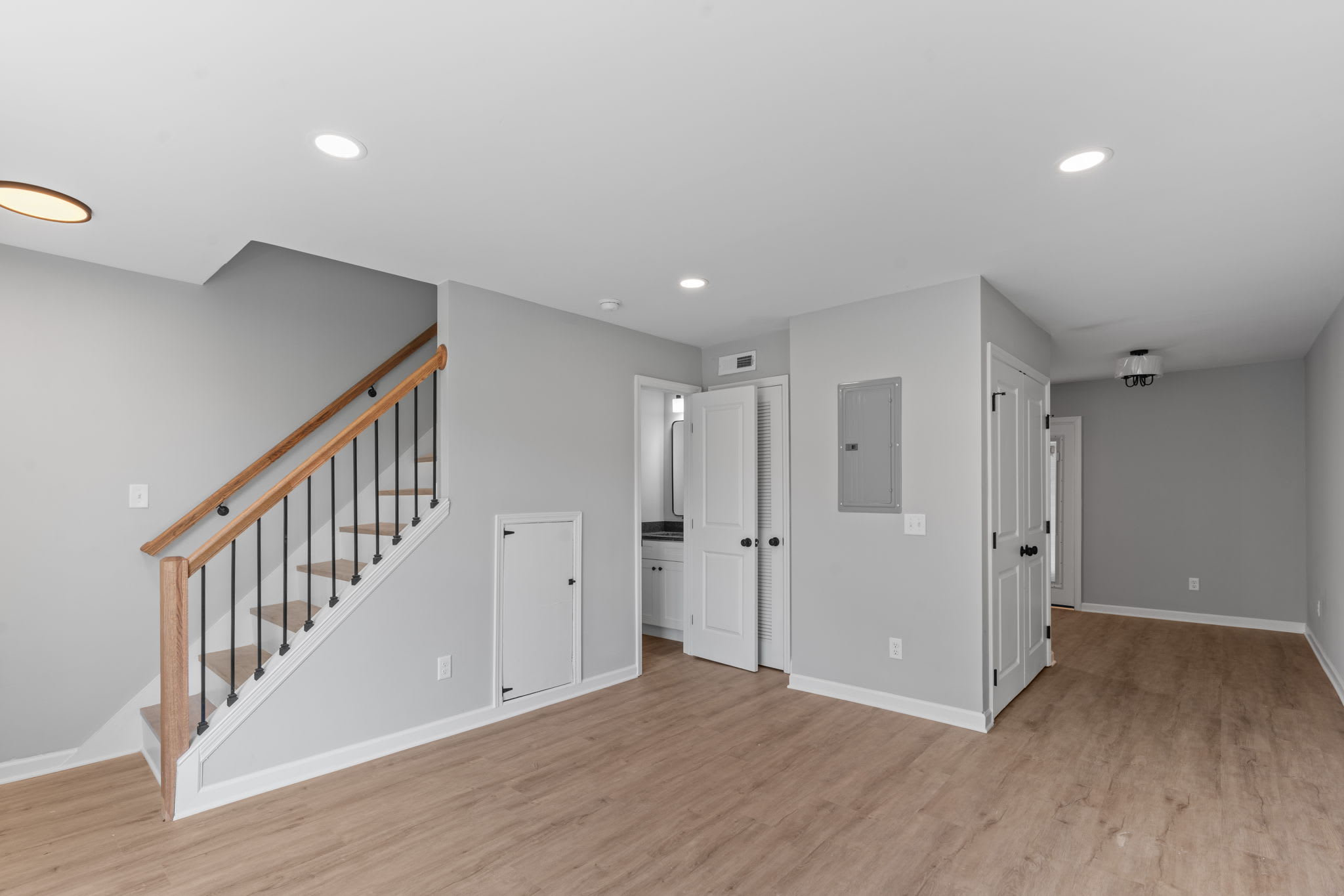 400 Gallery Lane – photo 2
