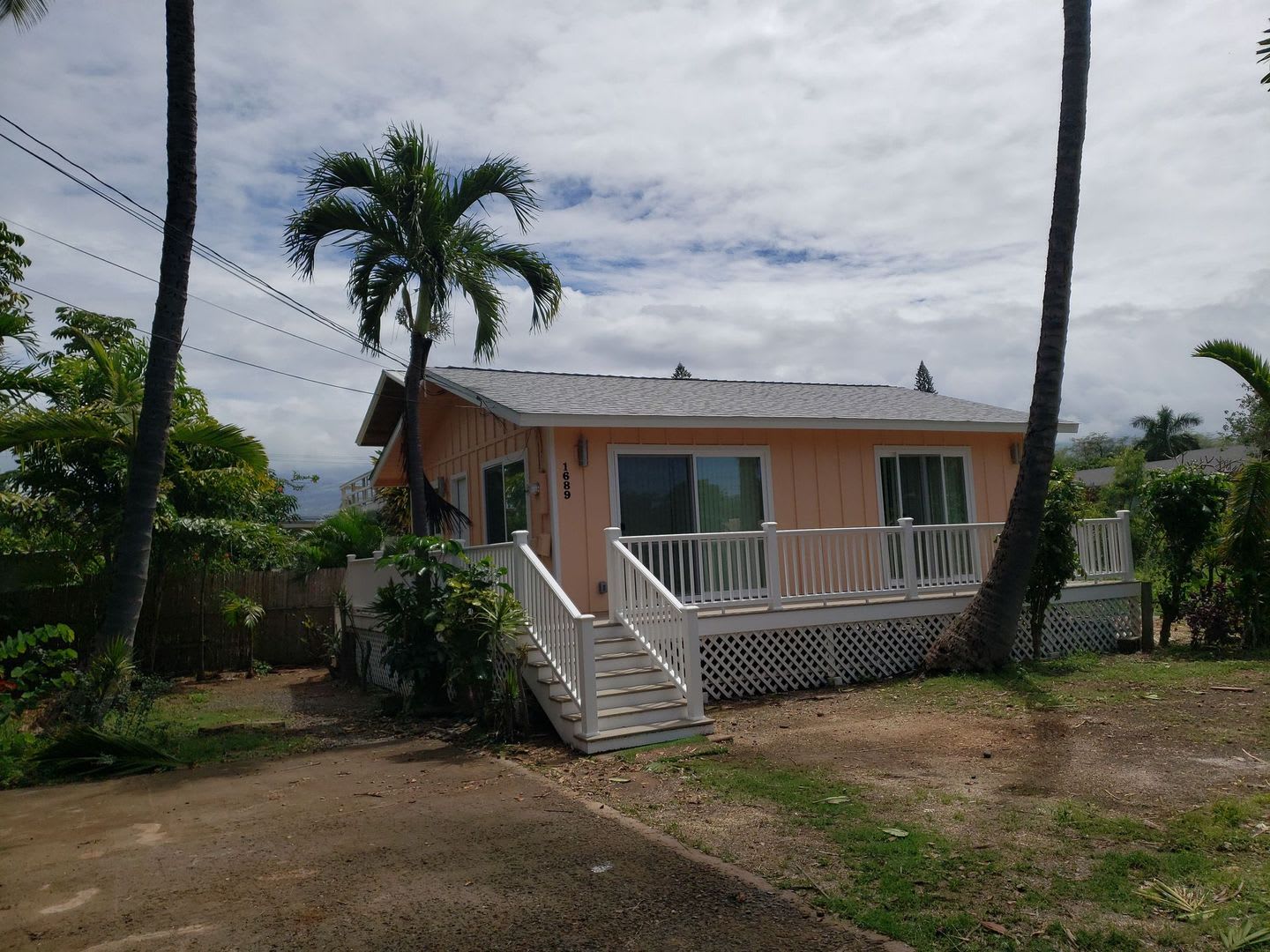 Brand new 2 bd. 1 ba. remodeled cottage on lg. property close to beach. Available now. – photo 2