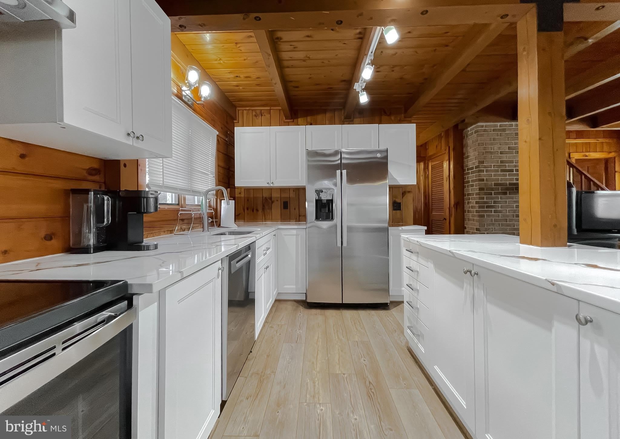 23581 BELMAR Drive – photo 3