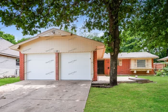 5300 Creekwood Terrace – photo 1