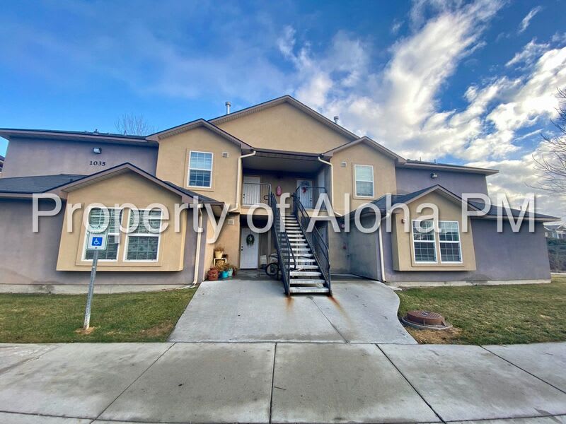 1035 W. Pine Ave – photo 1