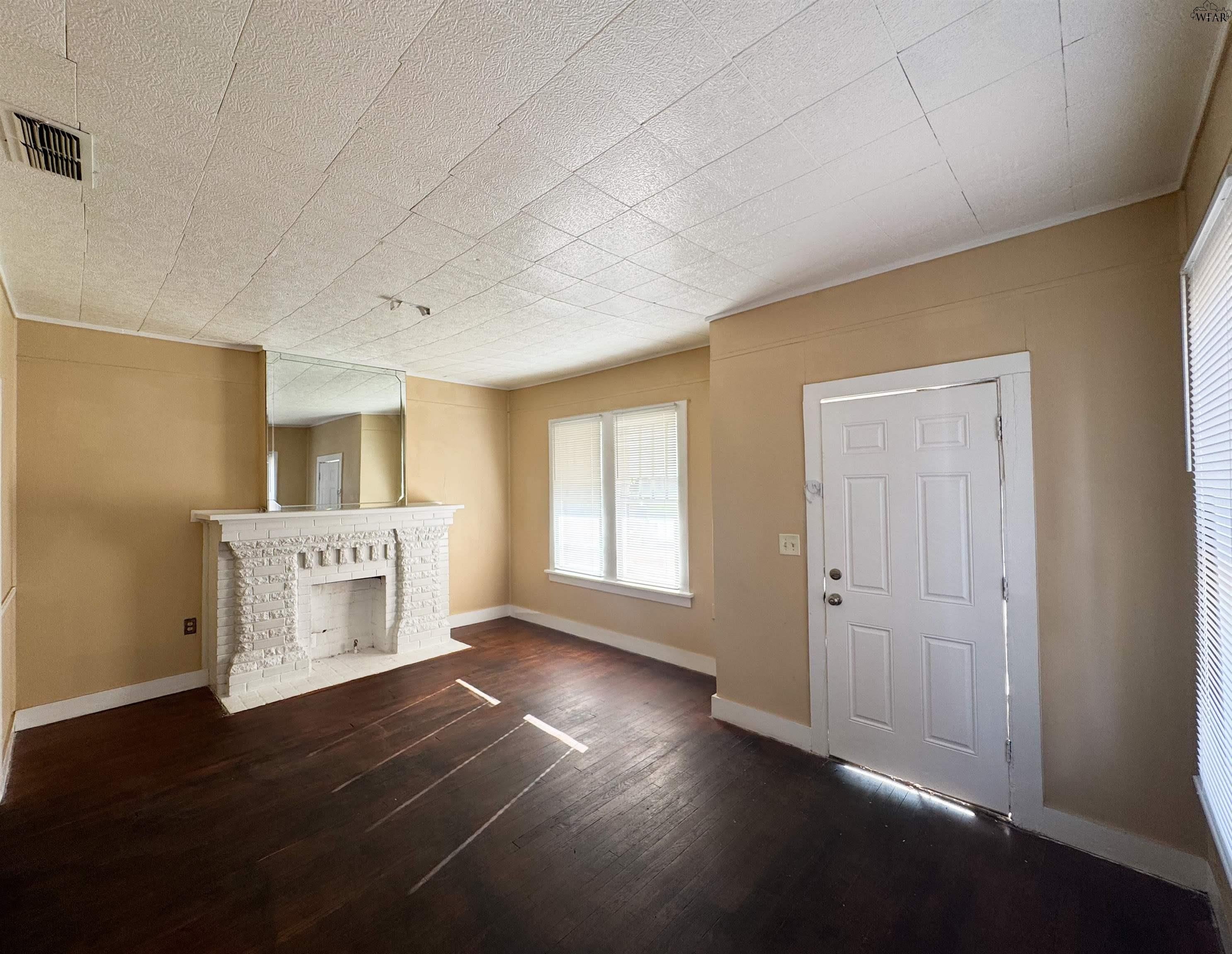 1913 Tilden Street – photo 2