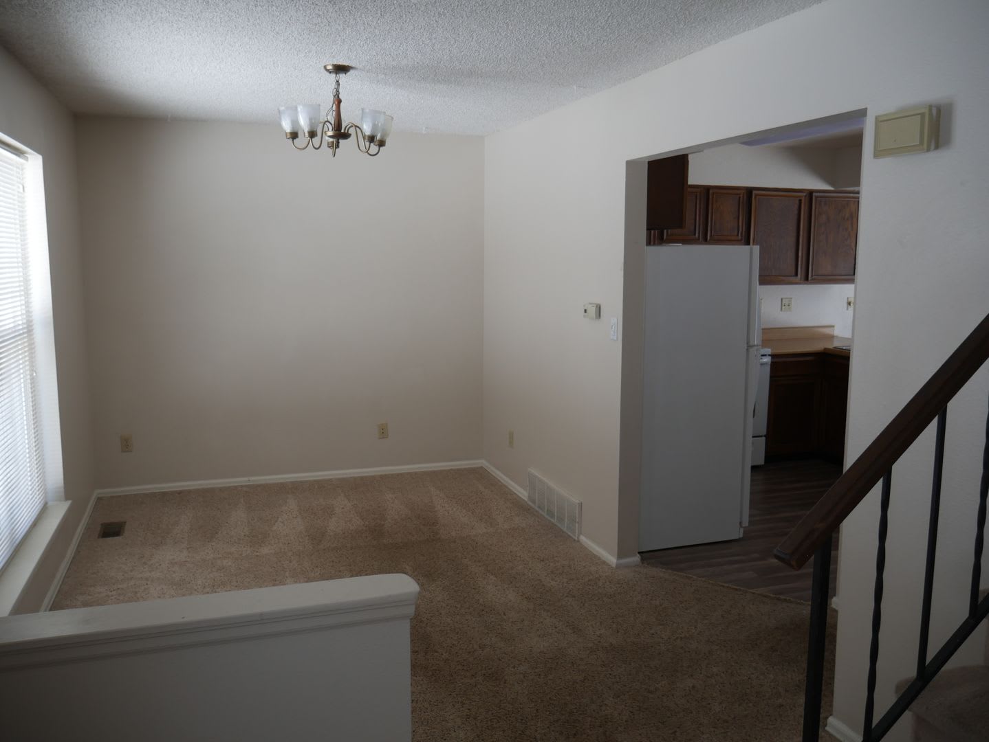 3 Bed 2 5 Bath With A Large Backyard Available Now – photo 2