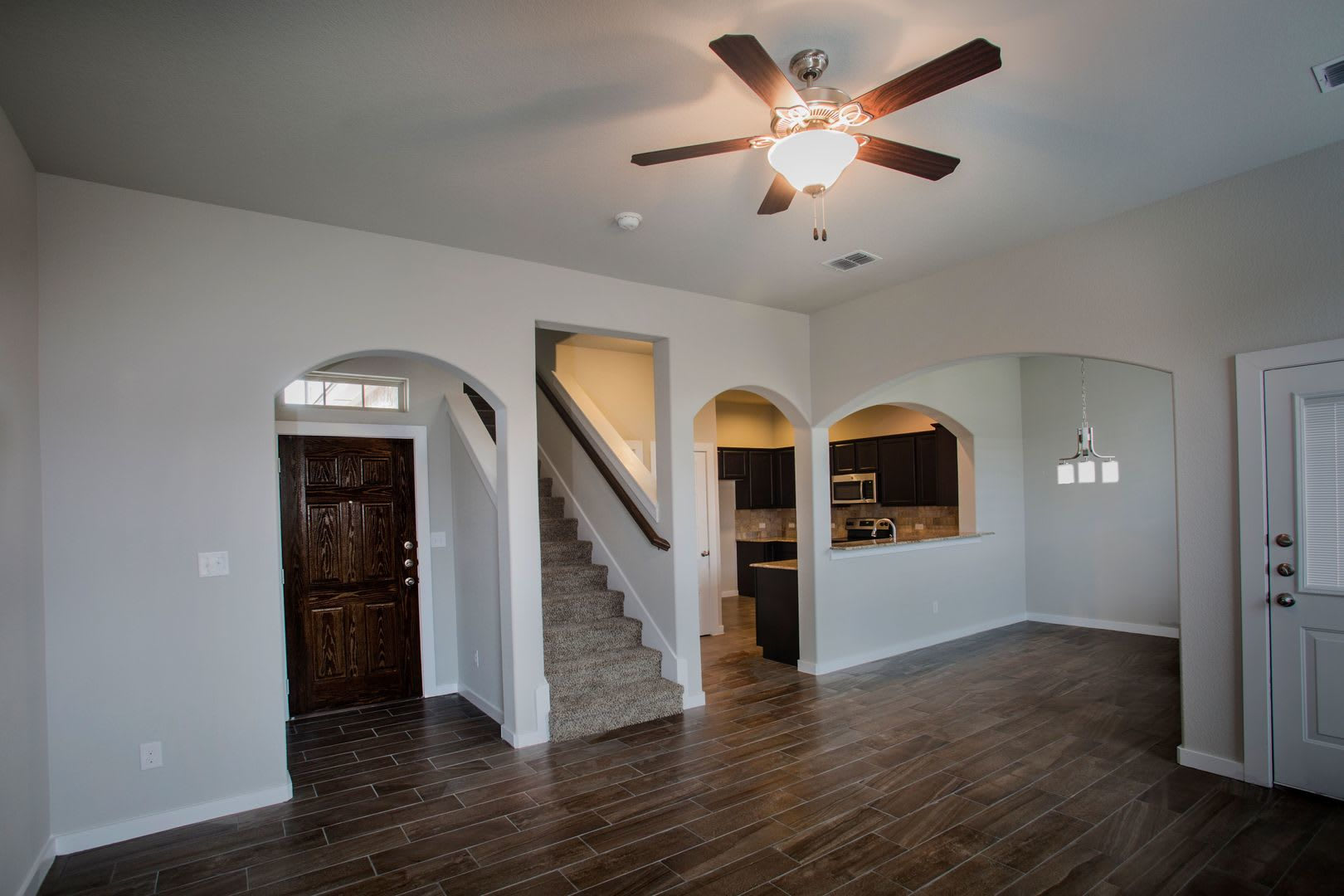 Beautiful 3 Bedroom Luxury Townhome, Kyle, Texas! – photo 3
