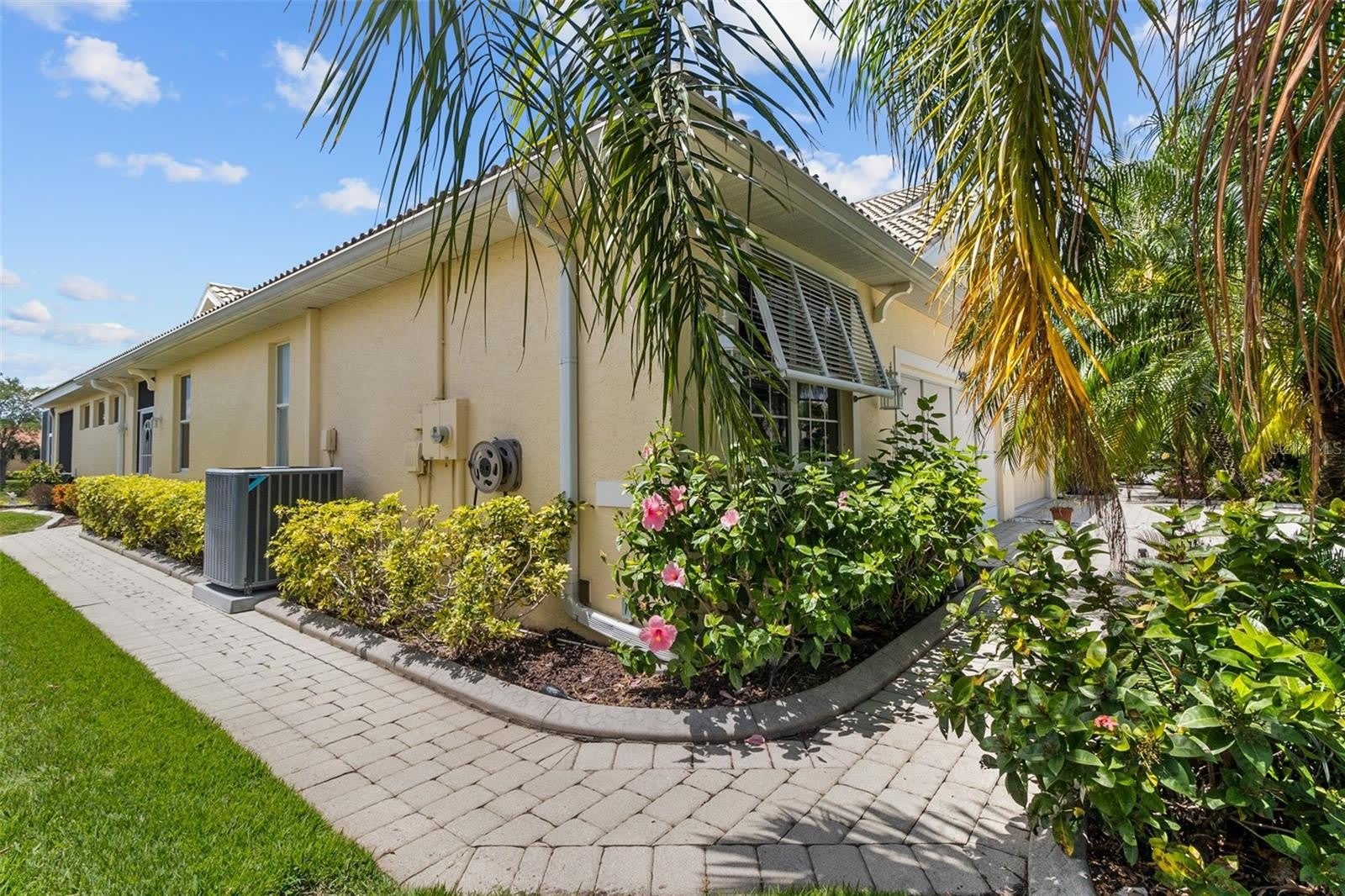 9486 HAWK NEST Lane – photo 2