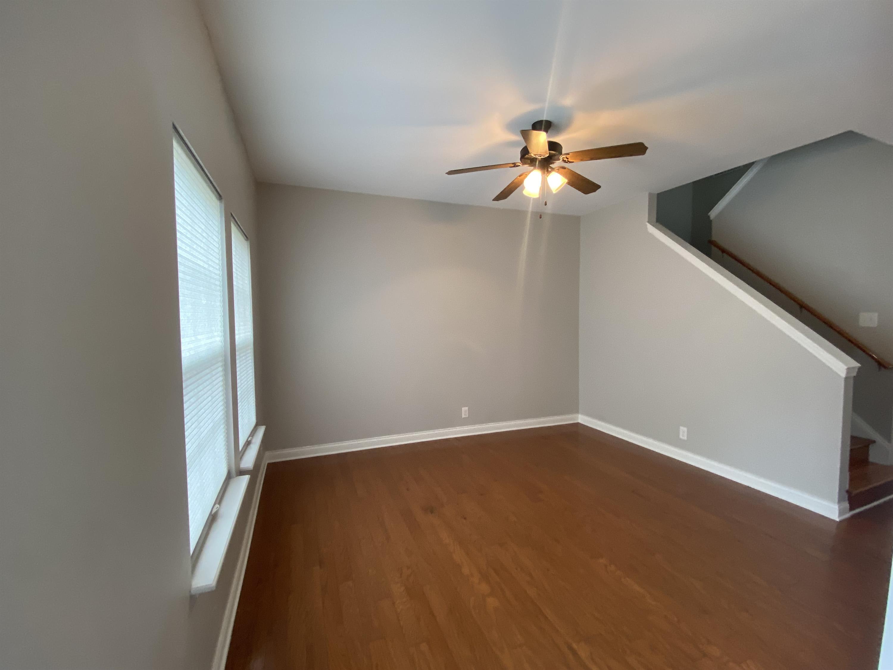 355 Vineland Place Drive – photo 2