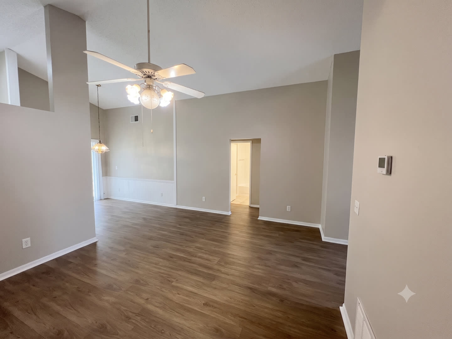 Recently Renovated 3 Bed 2 Bath Home for Rent in Apopka, FL! Move in August 10th – photo 5