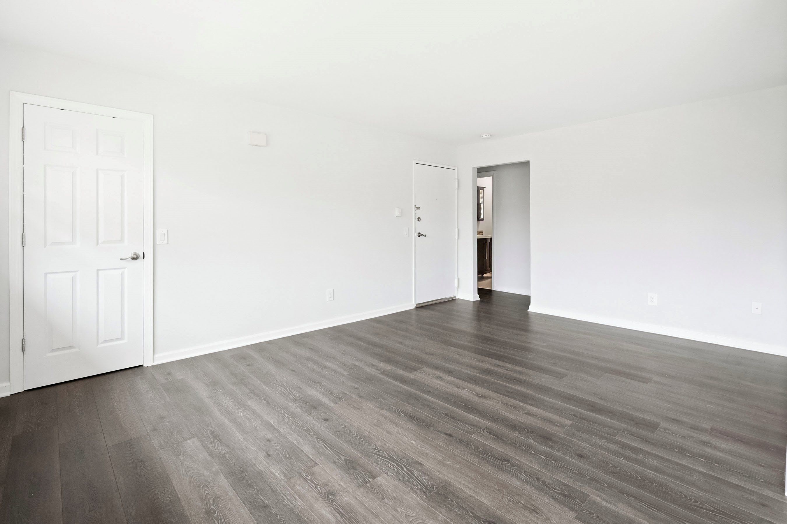 Ascot Park Apartments – photo 5