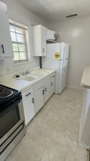 5985 Windsor Forest DriveUnit – photo 2