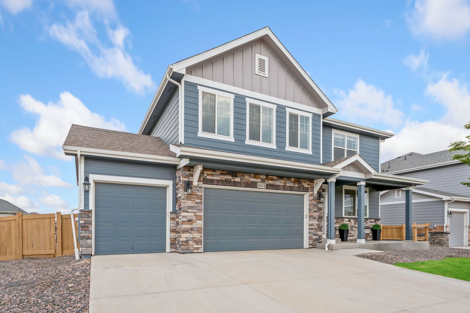 6818 Gateway Crossing Street – photo 2