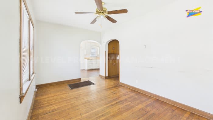 413 East 6th Street – photo 4