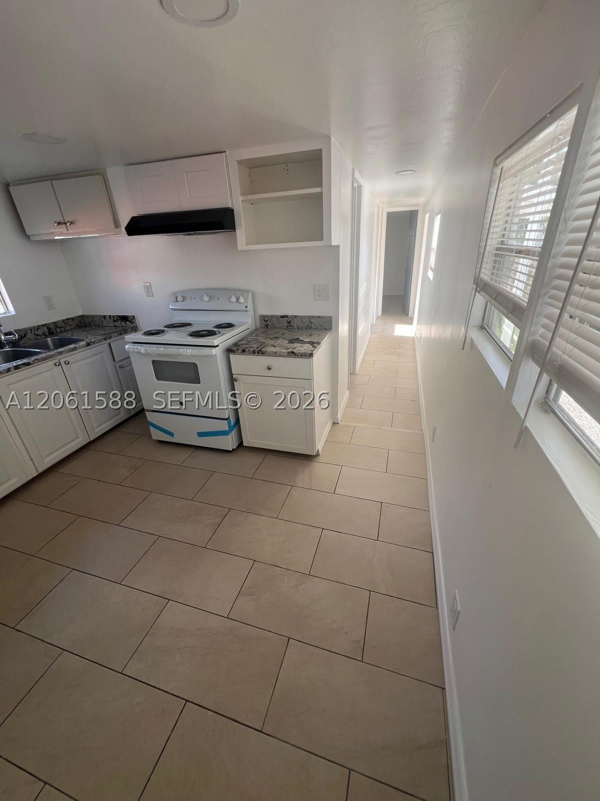 13331 SW 8th St – photo 2