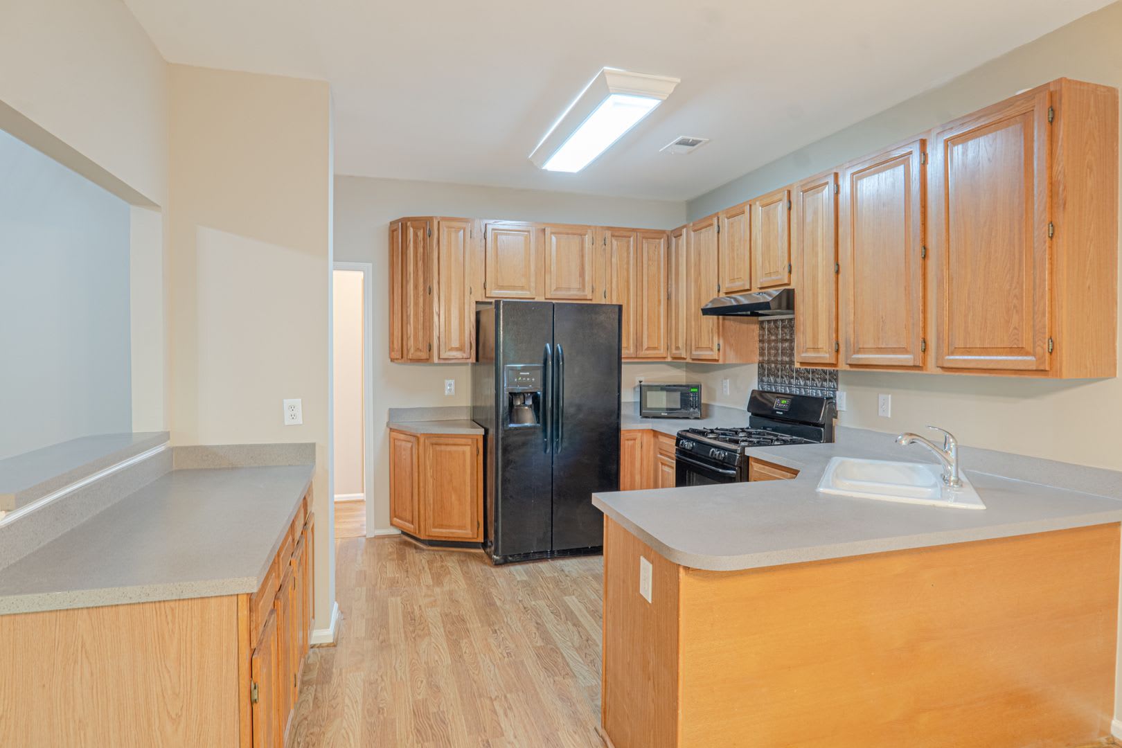 Beautifully Updated 5Br 3Ba Home No Carpet Fresh Paint Large Storage Flexible Floor Plan – photo 2