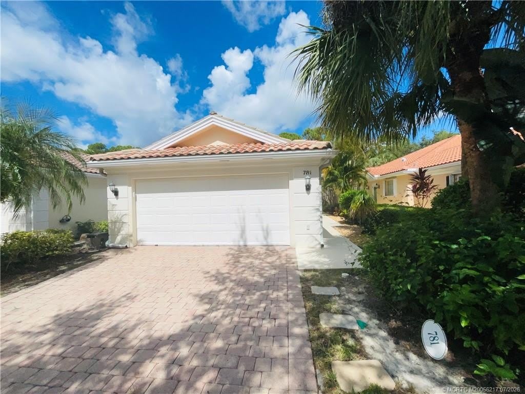781 SW Balmoral Trace – photo 1