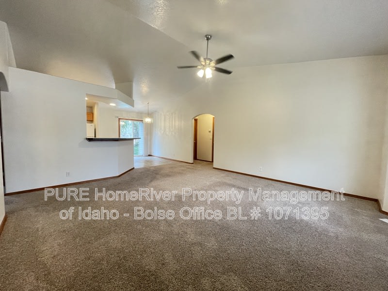926 S Muscovy Ave – photo 2