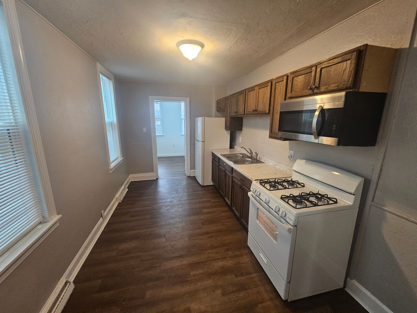 AVAILABLE FOR NOW!! 3BR/1BA!! – photo 5