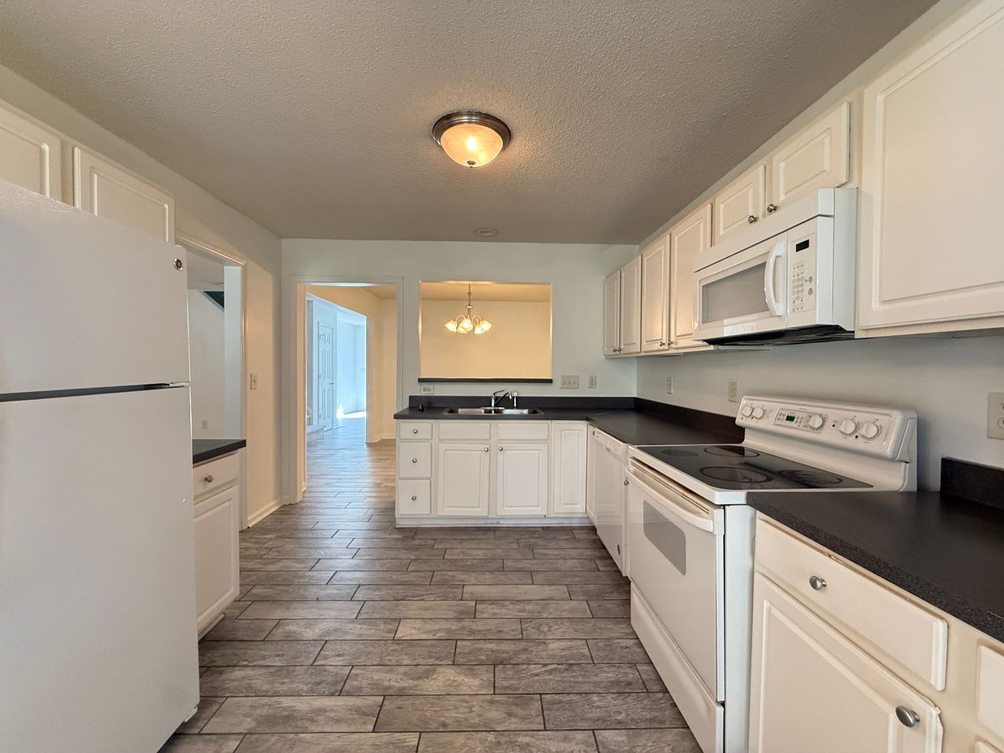 1148 Academic Drive – photo 3