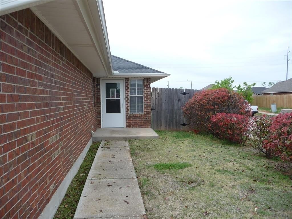2415 N Truitt Street – photo 2