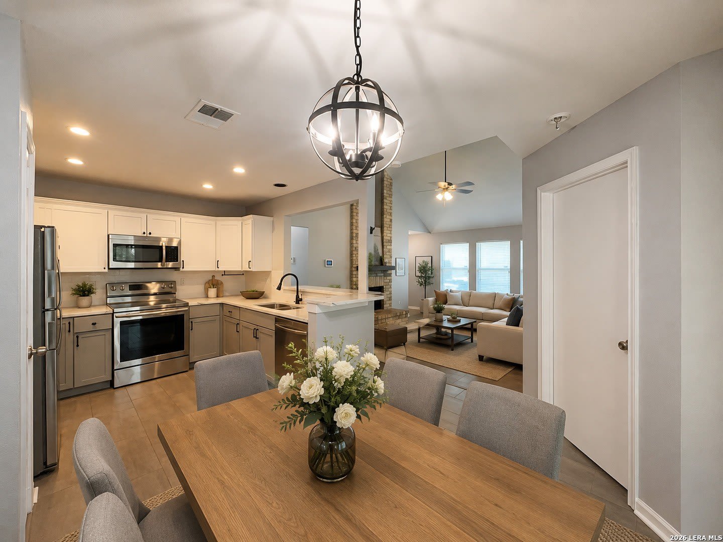 10150 Woodtrail – photo 4
