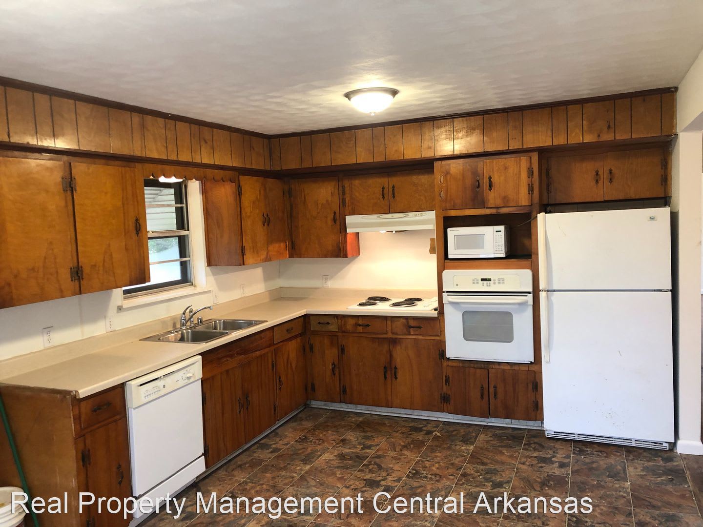 9409 Peters Rd. – photo 4