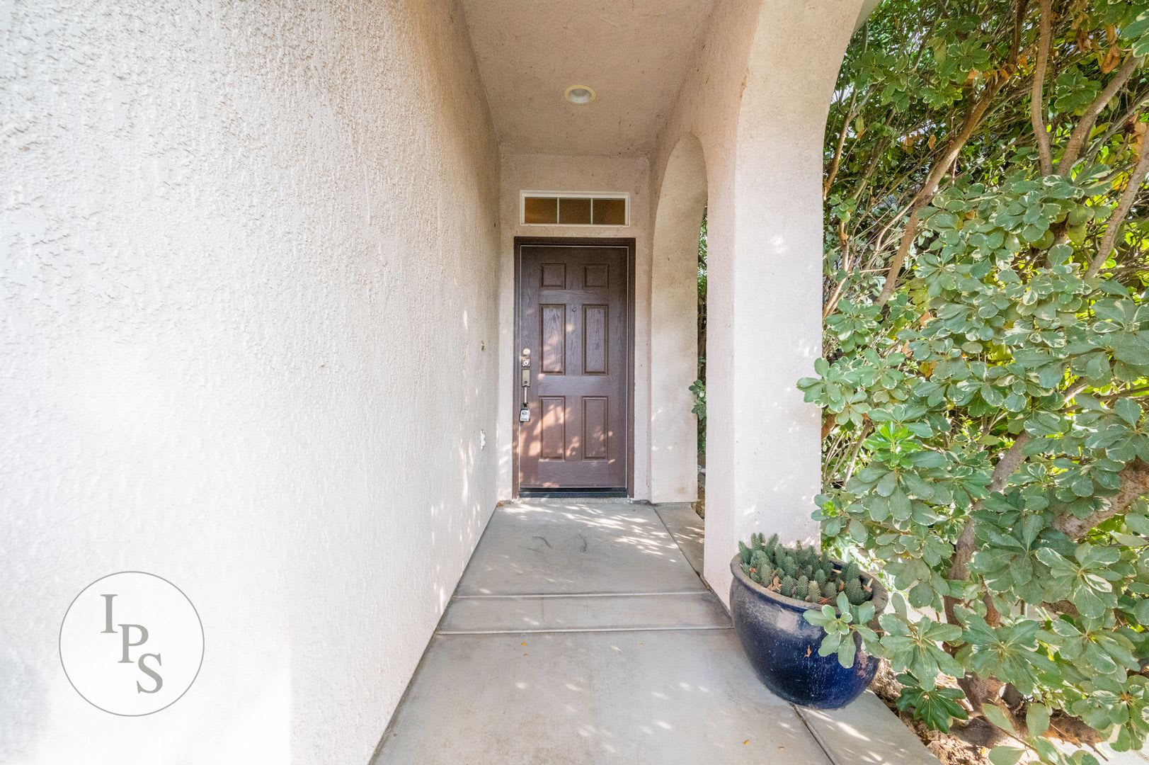 Clovis Gated 2-Story Home, 2BR/3BA, Built 2005 – 2x Primary Suites – photo 4